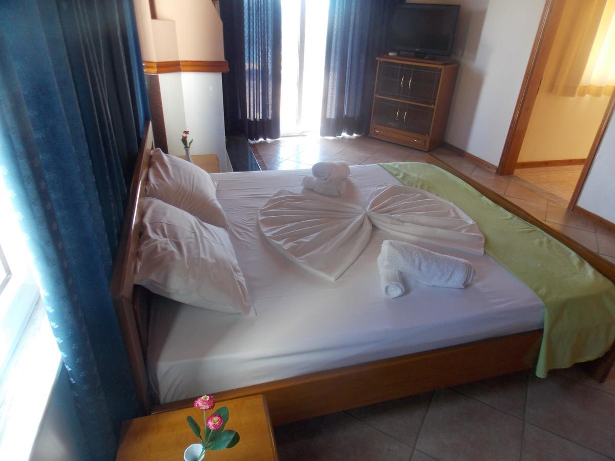 Hotel Dea Sarande Ngoại thất bức ảnh