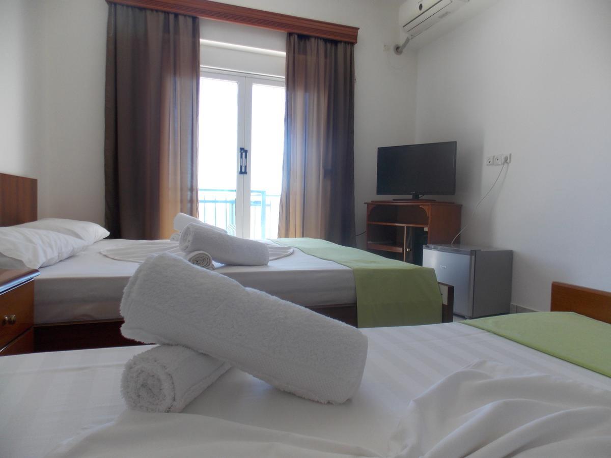 Hotel Dea Sarande Ngoại thất bức ảnh