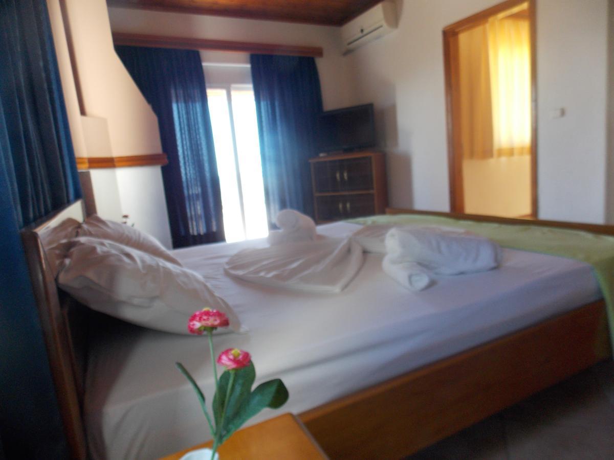 Hotel Dea Sarande Ngoại thất bức ảnh